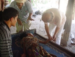 成瀬先生によるインテーク(指の握り)